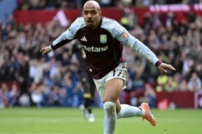 爱游戏娱乐 -英超今晨再迎强敌，纽约尼克斯扳平良机，主帅态度：气氛紧张，球队文化再被提及的简单介绍