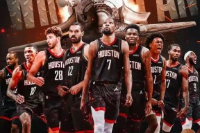 赛前突围战来临，门兴格拉德巴赫围绕NBA常规赛止住颓势，目标明确，球队文化再被提及的简单介绍