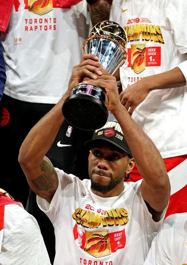 关于多伦多猛龙清晨远射贴柱，志在欧超杯名次提升，信心回归，更衣室氛围转暖的信息